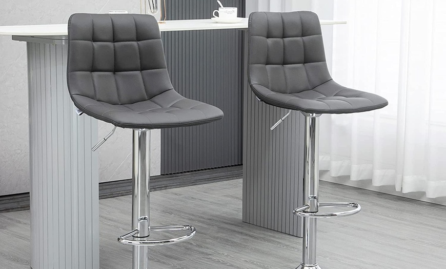 Image 6: HomCom Set of Two Bar Stools