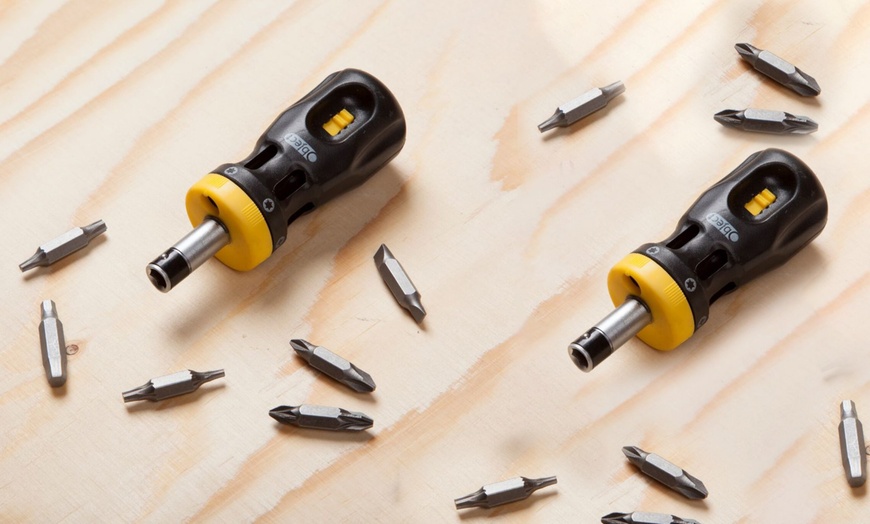 Image 2: 12-in-1 Stubby Screwdriver