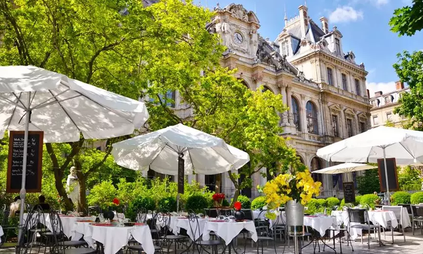 Menu découverte avec entrée, plat et dessert chez Le Cintra