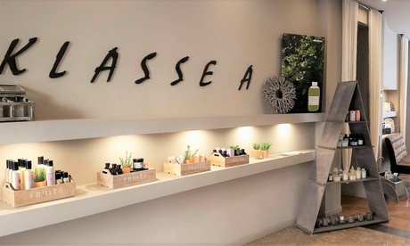 3 o 5 manicure con smalto semipermanente al centro Klasse A Acconciatura and Estetica (sconto fino a 64%)