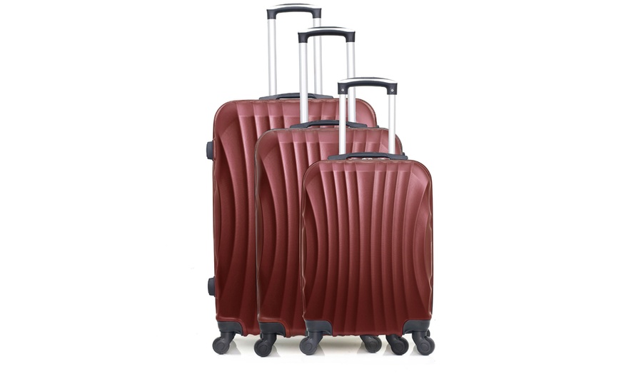 Image 5: Hero Set of Three Suitcases