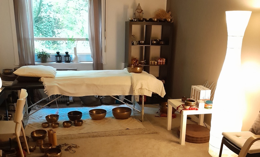 Image 2: Jusqu'à 50% de remise sur Massage - Pierres chaudes chez Moment Zen