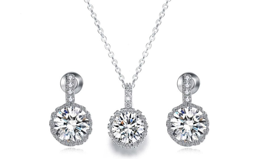 Image 2: Pendant and Earring Set Made with Crystals from Swarovski®