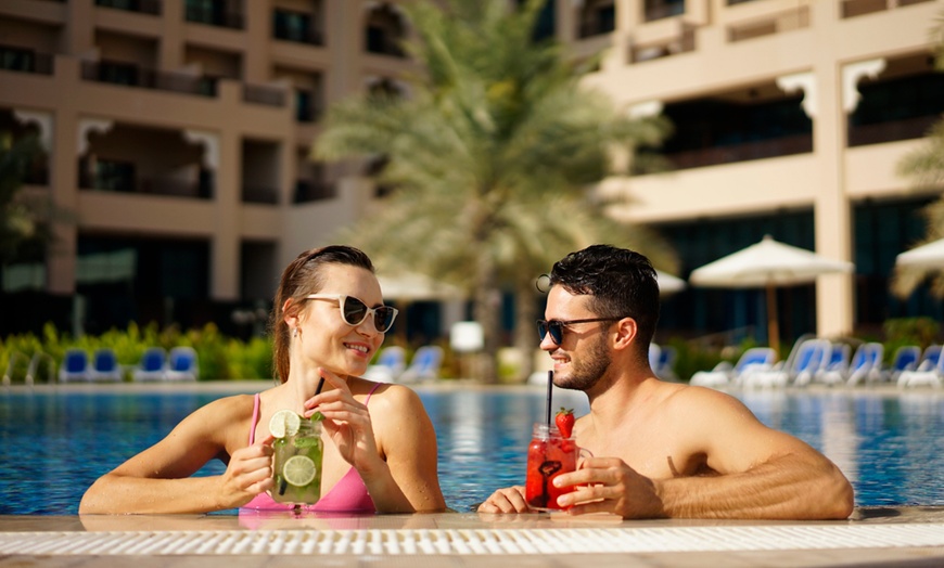 Image 3: Lunch with Pool and Beach Access