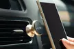 1, 2 ou 3 supports aimantés pour voiture pour tous smartphones et GPS à rotation 360° - Second Medium