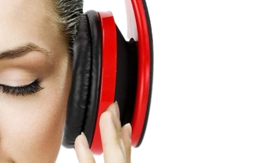 Image 8: Foldable Wireless Over-Ear Headphones