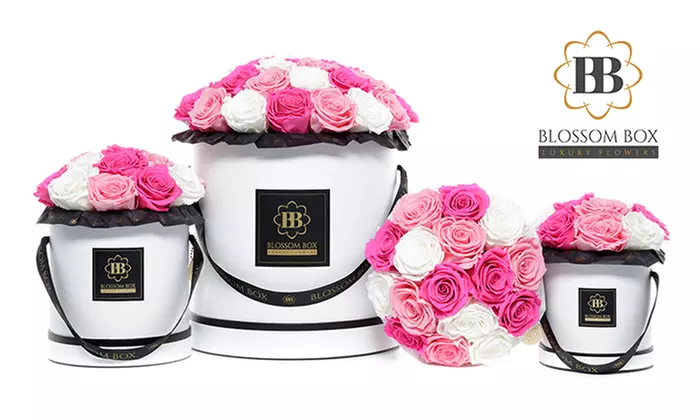 Wertgutschein über 50 € oder 100 € anrechenbar auf das gesamte Sortiment edler Hutboxen mit Rosen von Blossom Box - Primary Image