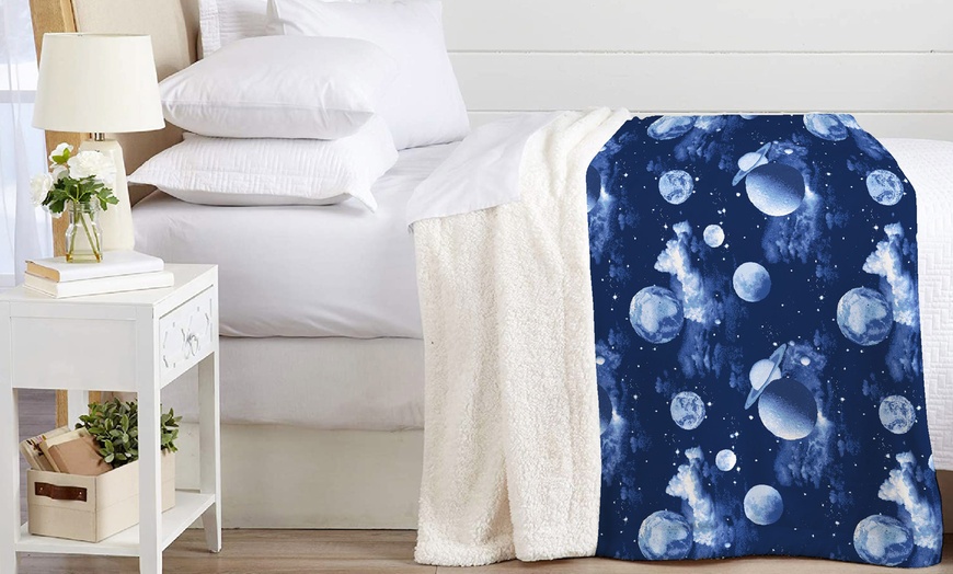 Image 22: Sherpa-Kuscheldecke