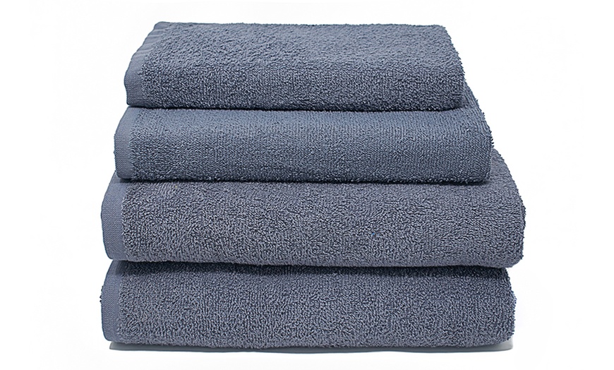 Image 2: Set of 5 Italy-Made Bath Towels