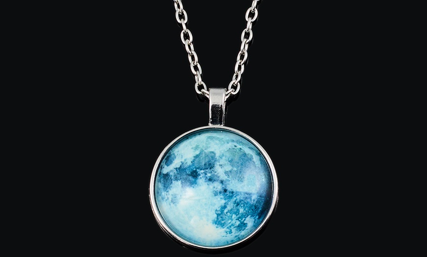 Image 2: Glow-in-the-Dark Moon Necklace