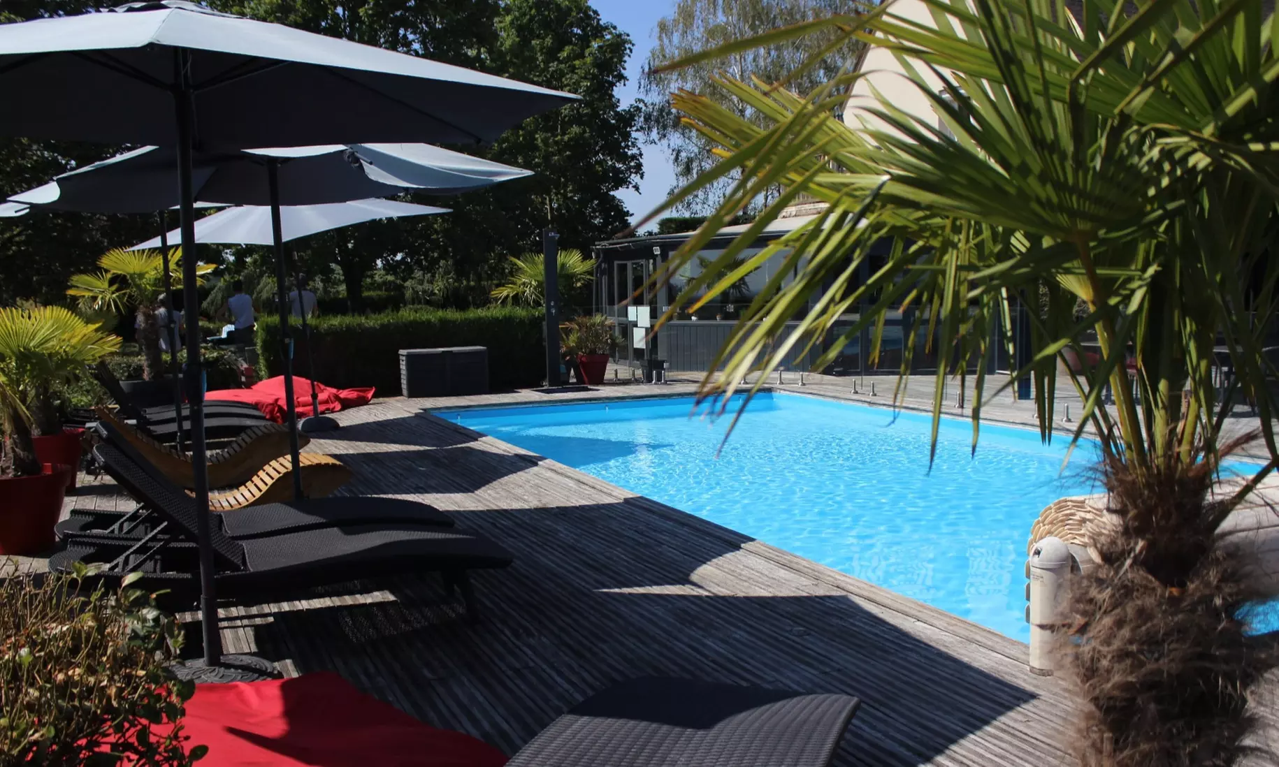 Saumur : 1 ou 2 nuits pour 2 ou 4 avec pdj, spa, visite de cave et dégustation de vin en option aux Terrasses de Saumur - Primary Image