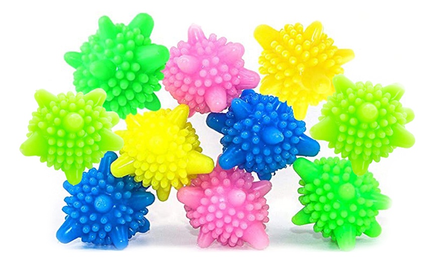 Image 8: 10 or 20 Colourful Laundry Balls