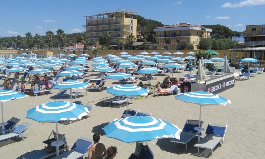 Image 6: Ingressi spiaggia, Battipaglia