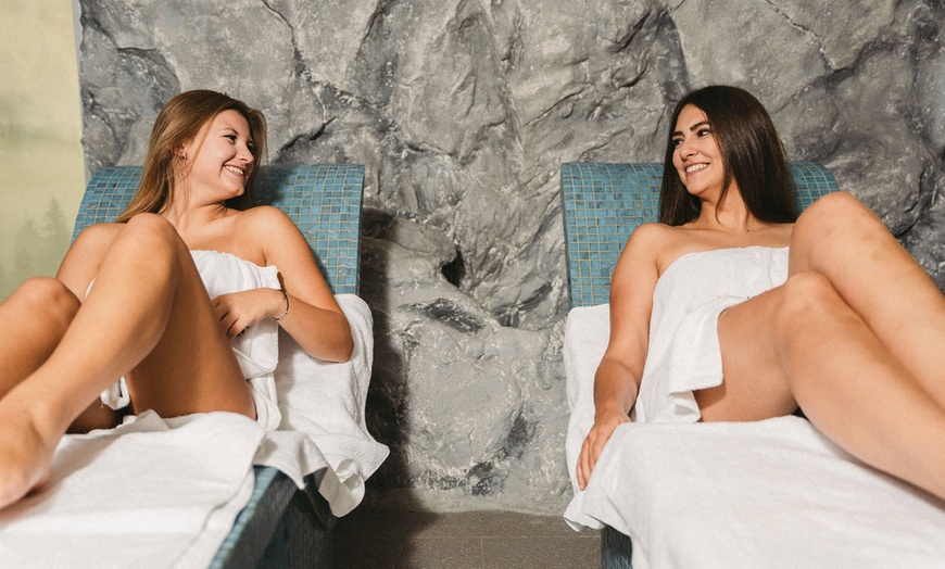 Image 8: Tatrzański relaks we dwoje: wejście do term lub pakiet z noclegiem