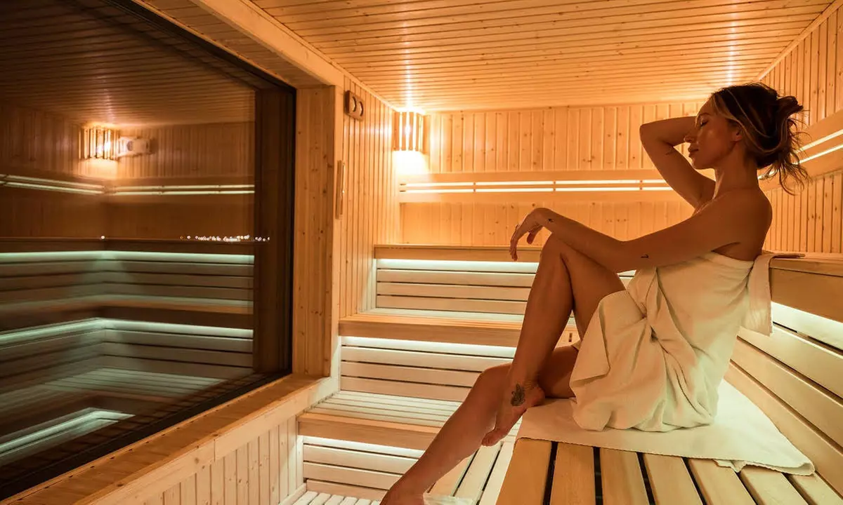 Wejście do sauny na plaży z pakietem saunowicza dla 1 osoby