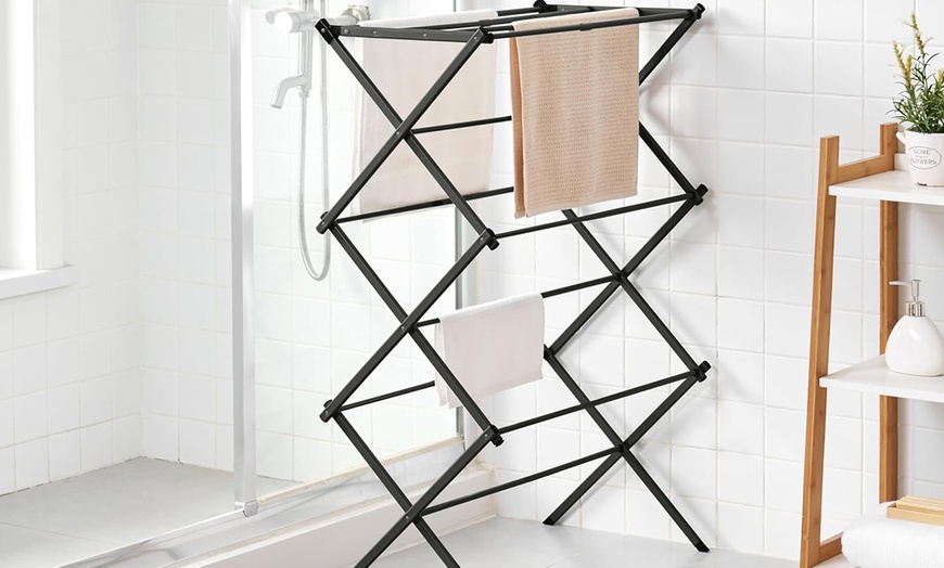 Image 5: Three-Tier Extendable Clothes Airer