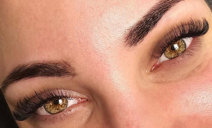 Image 3: Elevate Your Look with Classic, Hybrid or Volume Lash Extensions