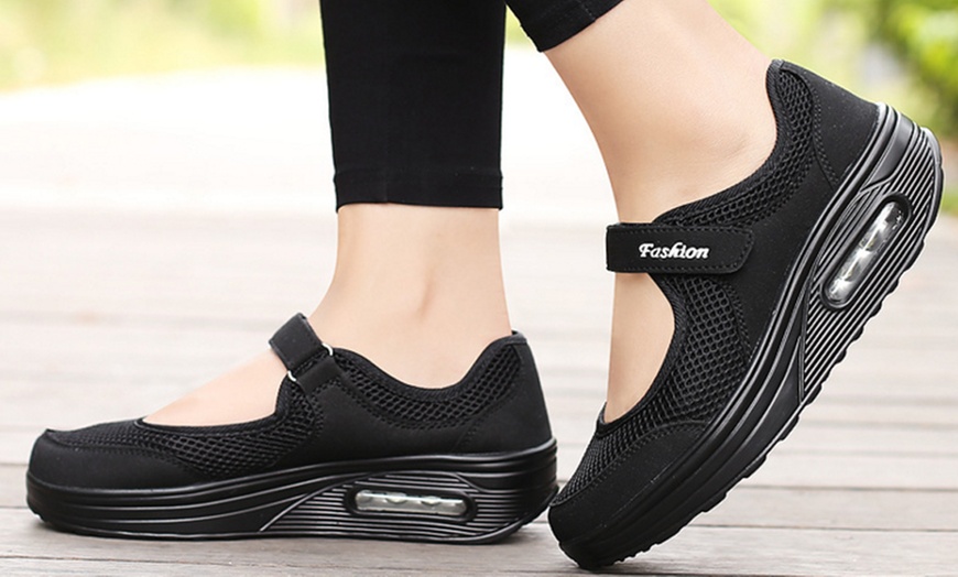 Image 12: Ultra Light Breathable Mesh Shoes