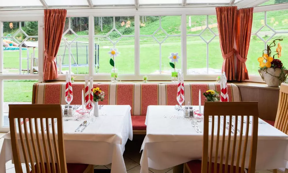 Colle Isarco: camera doppia con colazione o mezza pensione e Spa