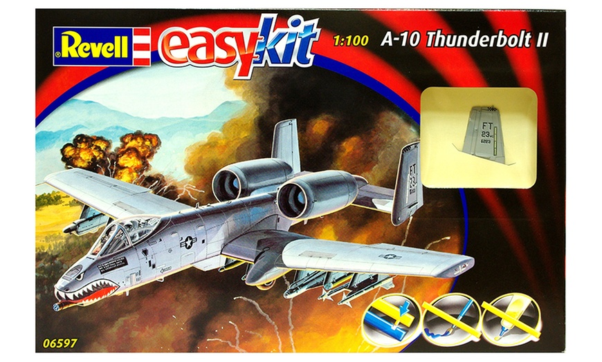 Image 2: Revell Easykit A-10 Thunderbolt