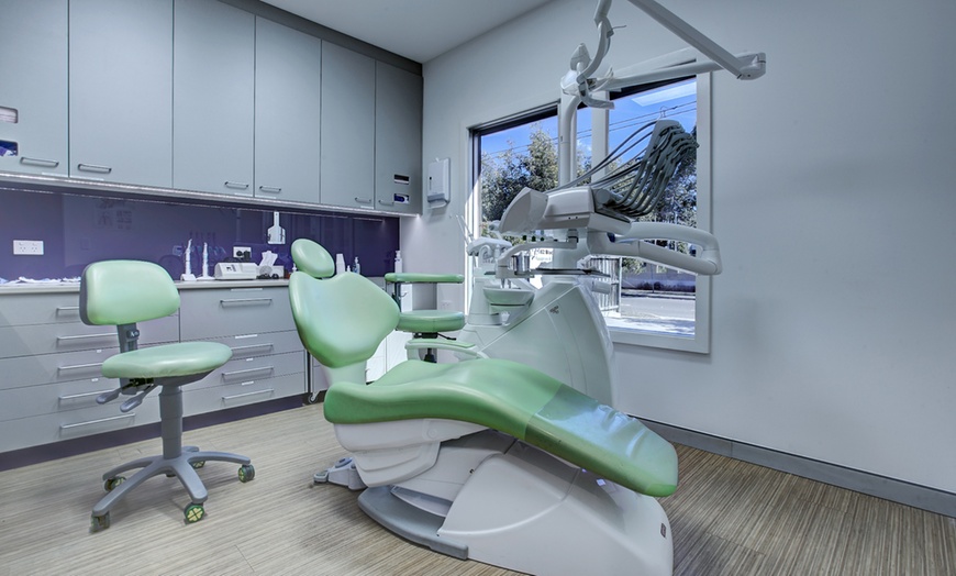 Image 5: Cosmetic Dentistry Consultation