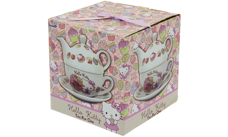 Image 2: Hello Kitty Tea for One Set