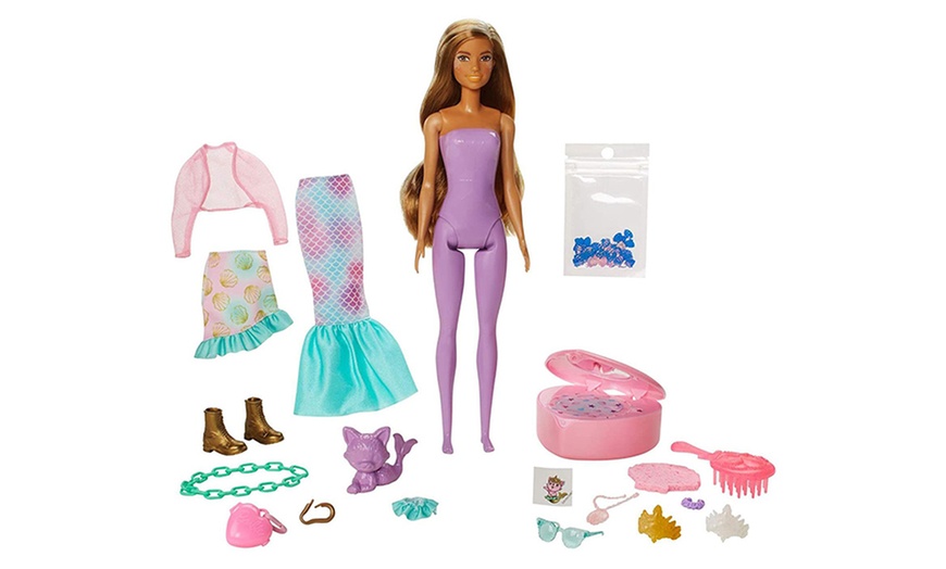 Image 3: Barbie Colour Reveal Peel Toy with 25 Accessories