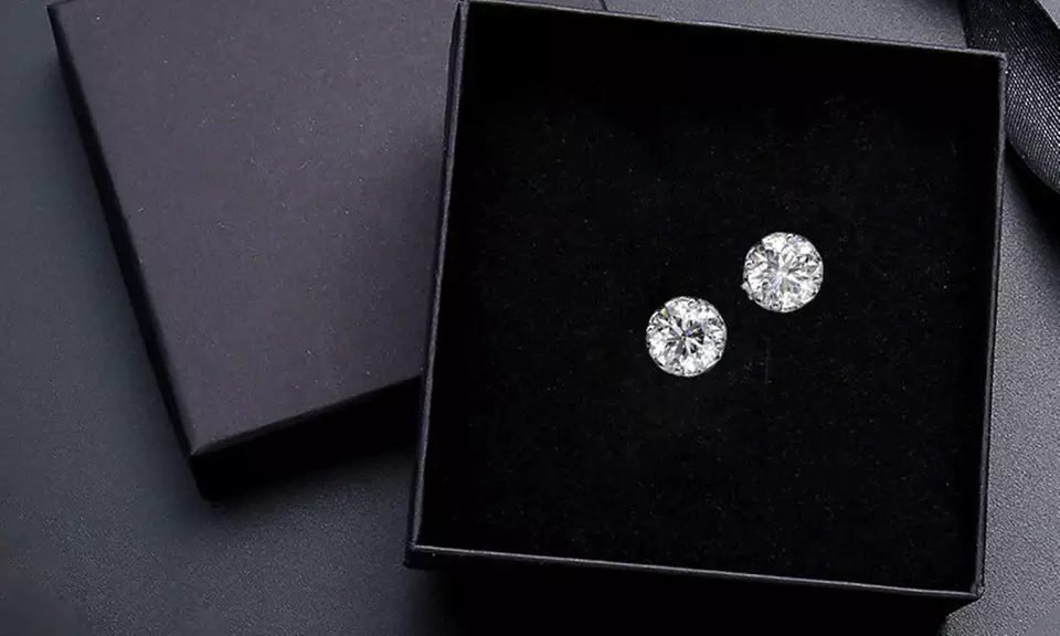 Pendientes de diamantes Grado A++ 0.5 Crt  Moissanite