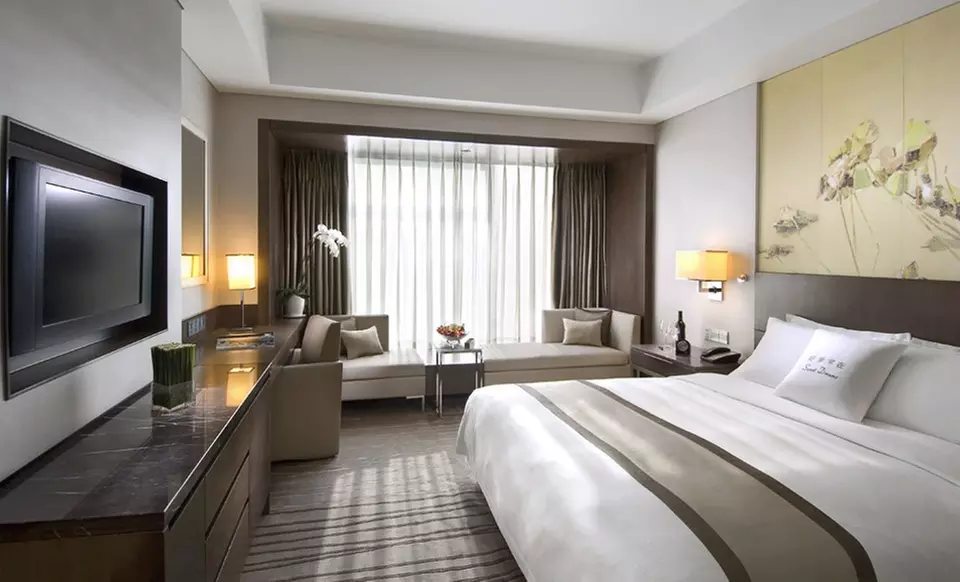 ✈ 8-Day Guided Tour of China with Air & Hotels from Affordable World