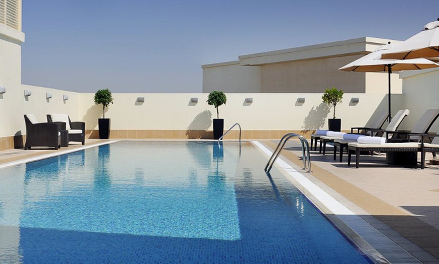 Image 5: Dubai: 1-Night 5* Stay with Breakfast