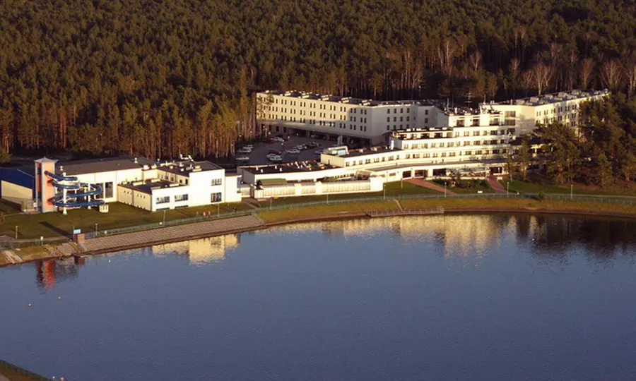 Bełchatów: pokój twin dla 2 osób z wyżywieniem HB, okolice Zalewu Słok w Hotelu Wodnik - Primary Image