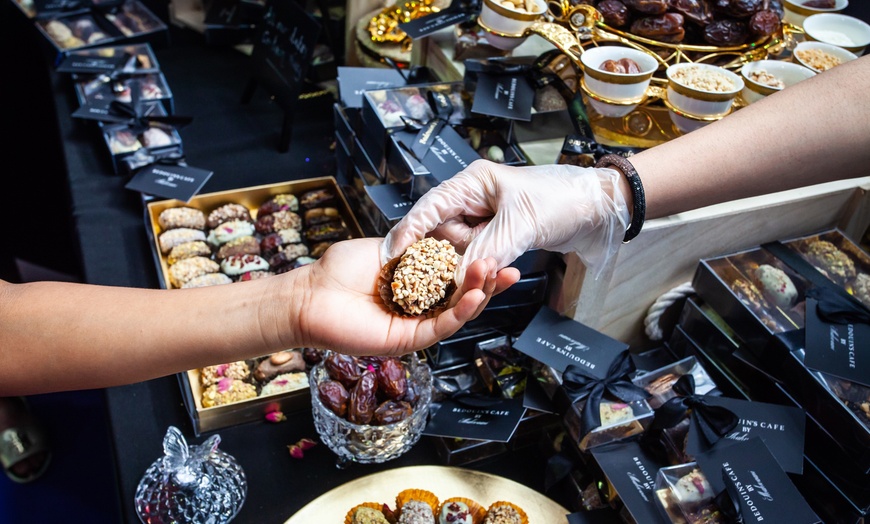 Image 7: London Muslim Shopping Festival