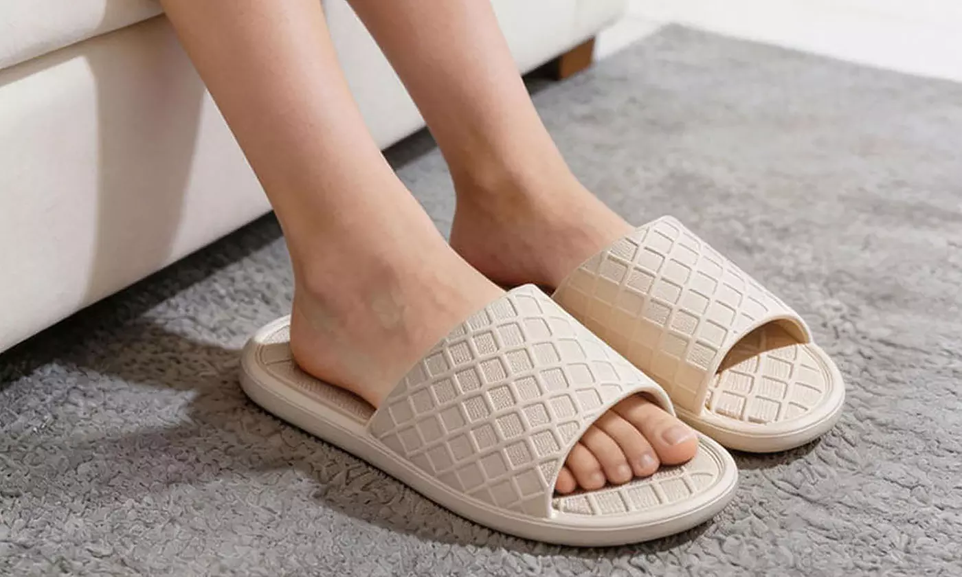 Non-Slip Shower Sandals Unisex Bathroom Slippers Indoor Home Beach Shoes