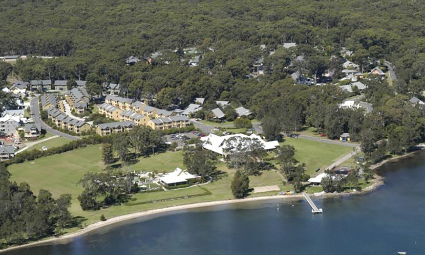 Image 2: Central Coast Resort for up to Six