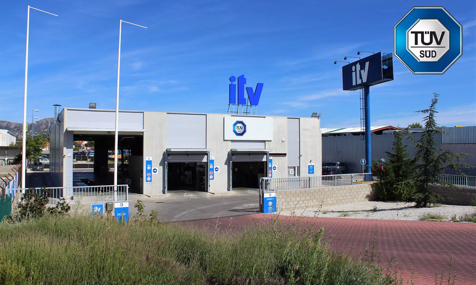 Siéntete seguro al volante a un precio competitivo: ITV con tasas incluidas para vehículos gasolina o diésel en TÜV SÜD - Primary Image