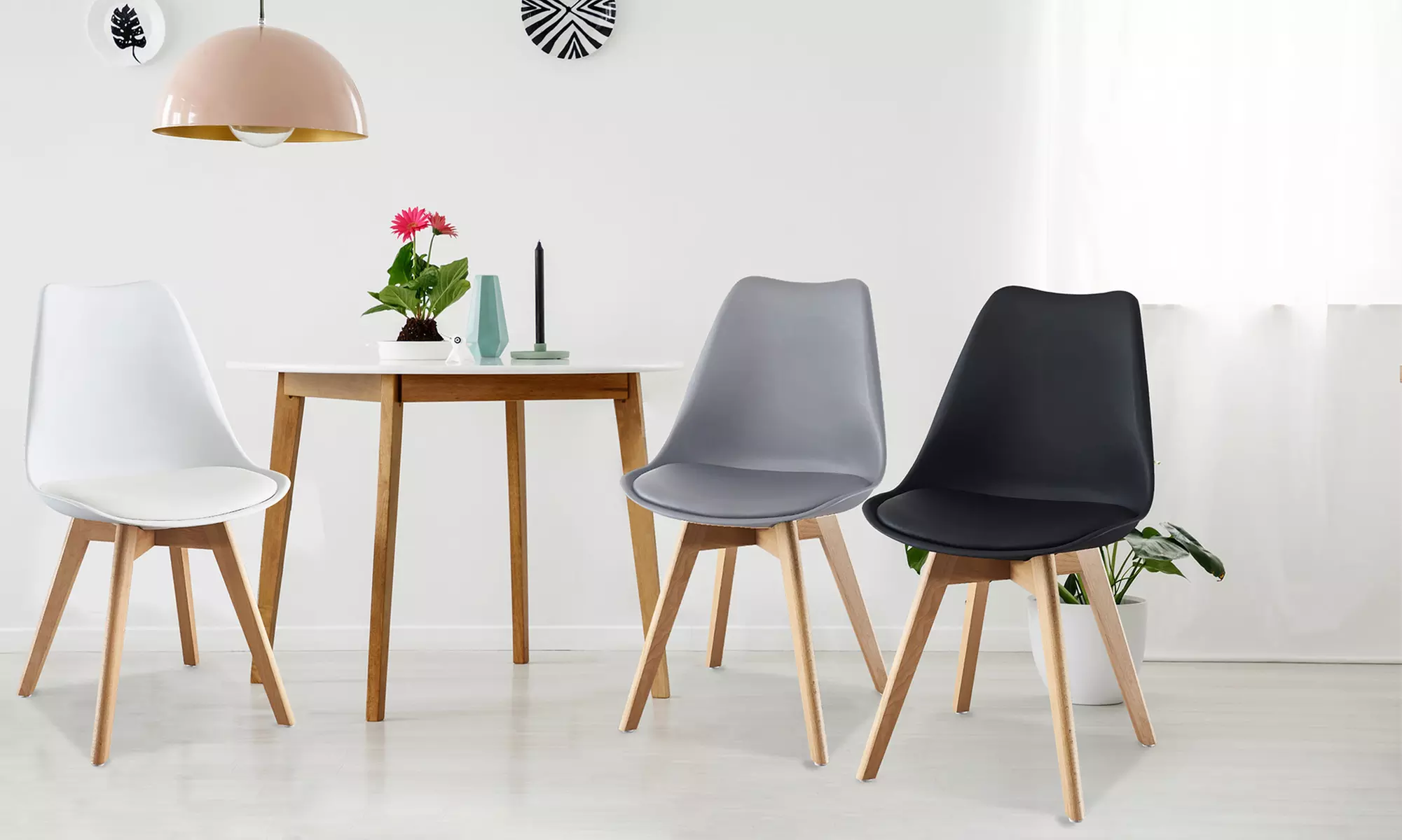 1, 2 ou 4 chaises "Elsa" avec pieds en bois de la marque Sampur, coloris au choix et livraison offerte - Primary Image