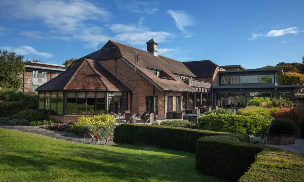 Winchester, Hampshire: Spa Stay with Breakfast, Dinner & Spa Treatment