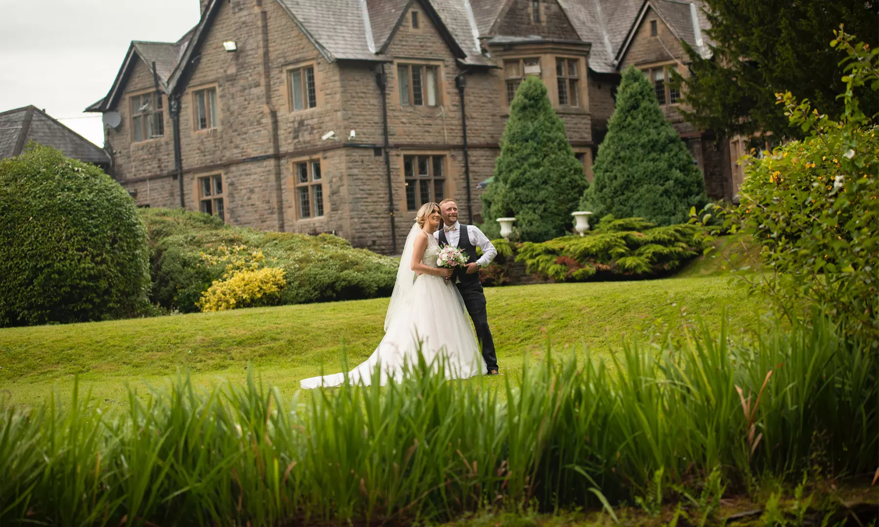 Maes Manor Wedding Package