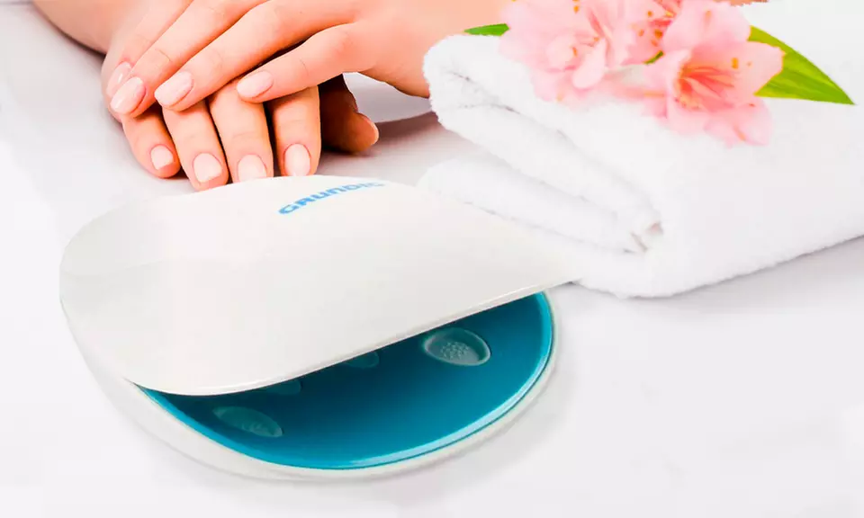 1 ou 2 lampes UV sèche-ongles Grundig - Primary Image