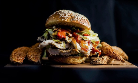 Menu a scelta hamburger, Tomahawk o Brunch per 2 o 4 persone da Camillo's Bakery (sconto fino a 52%)