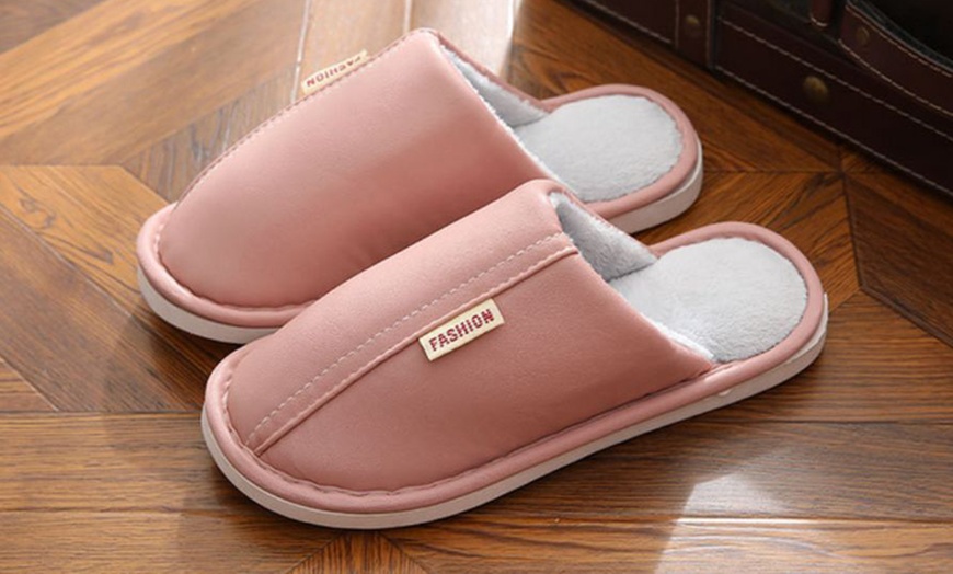 Image 5: Unisex Warm Slippers