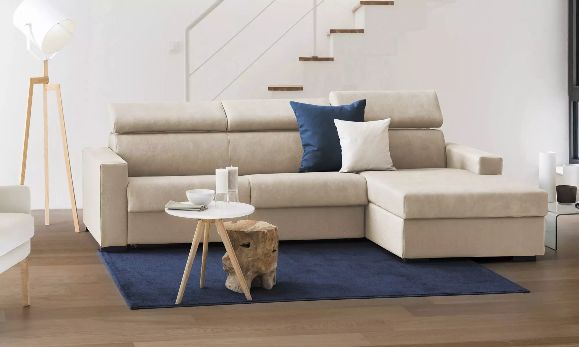 Sofá cama con península modelo Sonia con reposabrazos estándar o slim, con envío gratuito - Primary Image