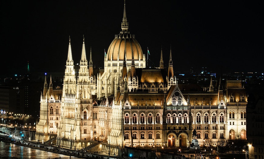 Image 4: ✈ Budapest: Up to 4 Nights with Return Flights