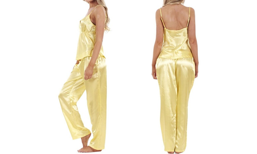 Image 8: Women's Three-Piece Nighty