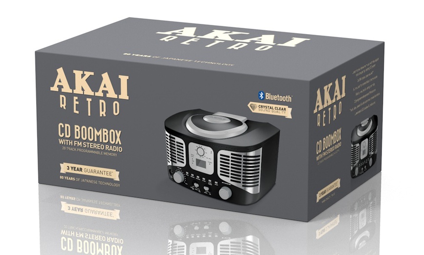 Image 17: Akai Retro-Style Boombox