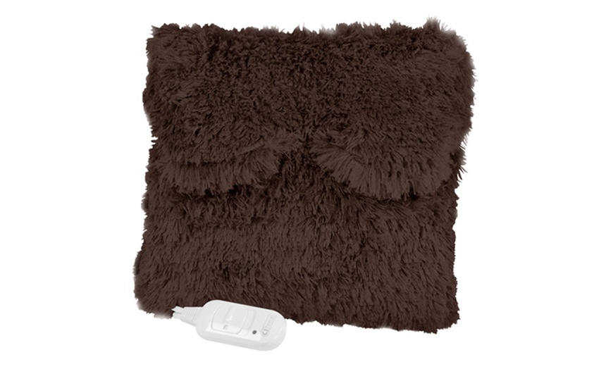 Image 5: Heated Cushion with Hand Pockets