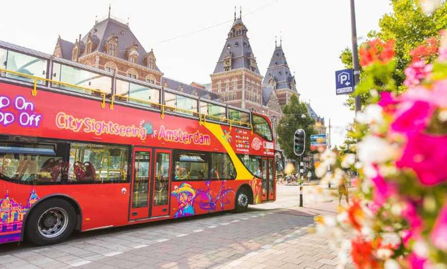 Image 9: Hop On Hop Off bus/boot Amsterdam