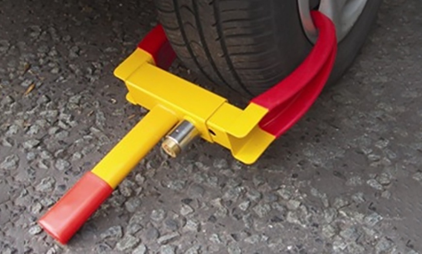 Image 1: Heavy-Duty Security Wheel Clamp