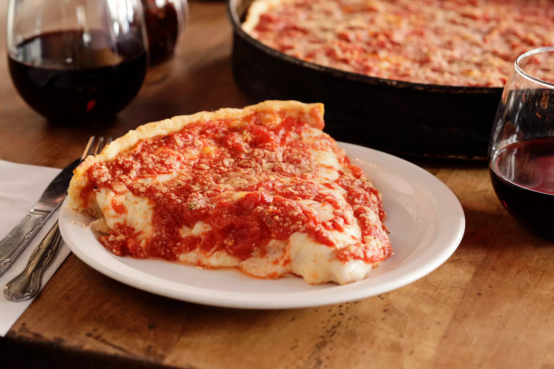 Explore Chicago's Deep-Dish Pizza with Self-Guided Tour