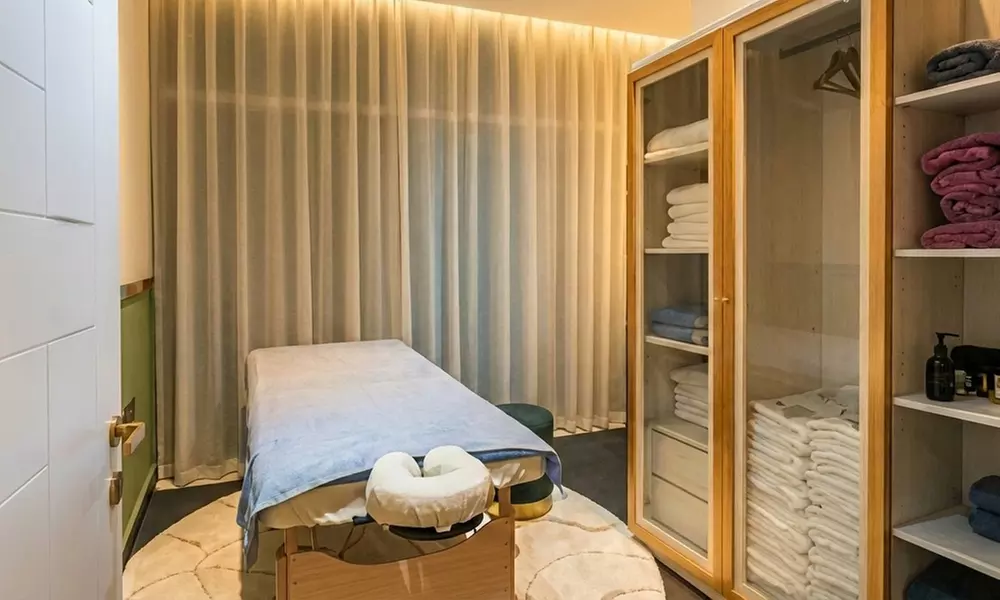 Enjoy 30/60-Min Body, Foot, Head Treatments by Licensed Therapists